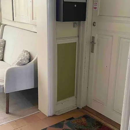 The Old Hardware Store 3 Bedroom *