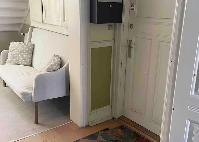 The Old Hardware Store 3 Bedroom *